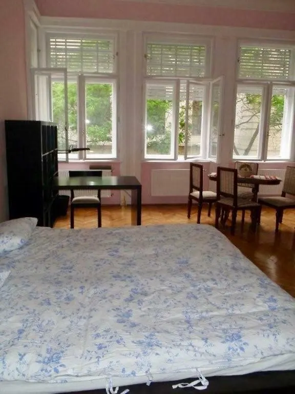 Parliament Apartment Alkotmany Utca 4 Budapest