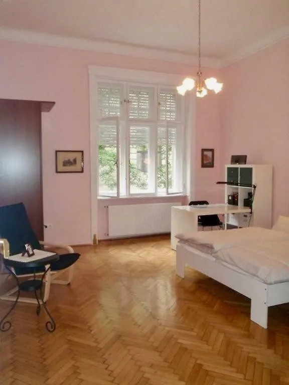 Parliament Apartment Alkotmany Utca 4 Budapest